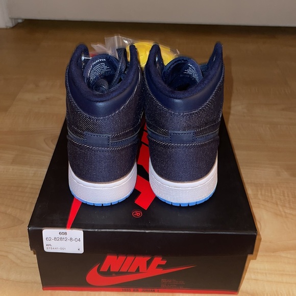 Air Jordan Denim 1 Retro High BG Size 5 - Picture 8 of 9